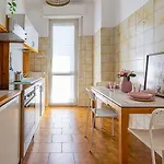 Appartamento Panorama - Parking - Family&groups - Self Ck-in & Access *
