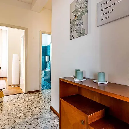 Apartment Panorama - Parking - Family&groups - Self Ck-in & Access Como