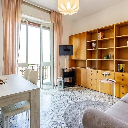 Panorama - Parking - Family&groups - Self Ck-in & Access